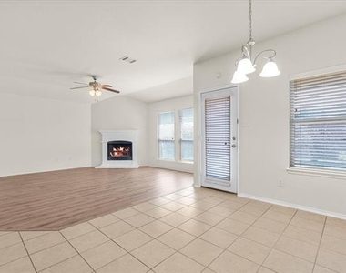 1729 Park Trails Boulevard - Photo Thumbnail 8