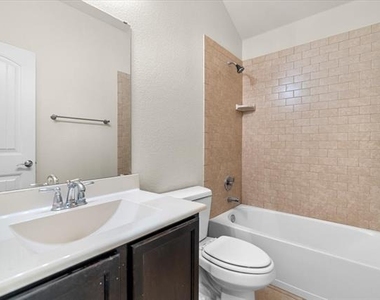 1729 Park Trails Boulevard - Photo Thumbnail 29