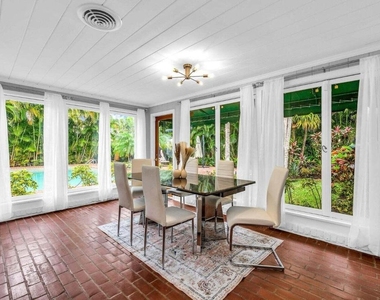 127 Miramar Way - Photo Thumbnail 11