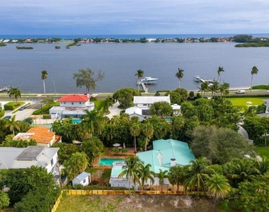 127 Miramar Way - Photo Thumbnail 25