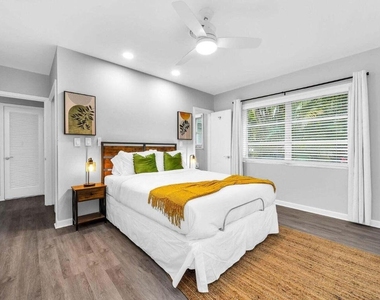 127 Miramar Way - Photo Thumbnail 16