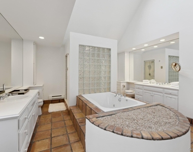 62 Beach Lane - Photo Thumbnail 12