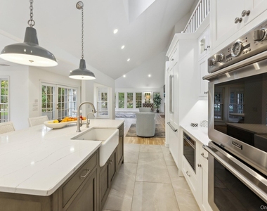 62 Beach Lane - Photo Thumbnail 3