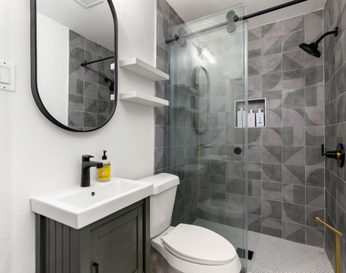 110 E Craig Pl - Photo Thumbnail 14