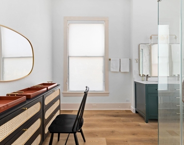 110 E Craig Pl - Photo Thumbnail 20