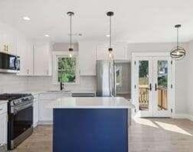 1560 Sams Street - Photo Thumbnail 2