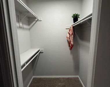 3737 Timberglen Road - Photo Thumbnail 8