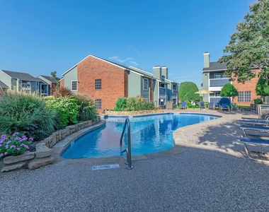3737 Timberglen Road - Photo Thumbnail 18