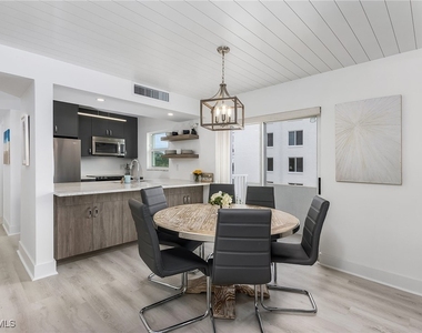 26340 Hickory Boulevard - Photo Thumbnail 7