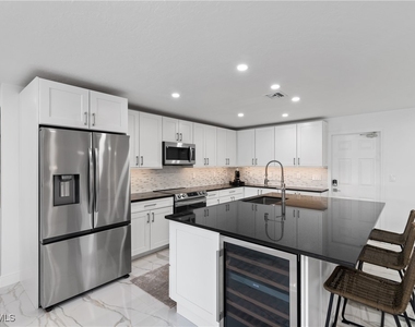 2500 Kings Lake Boulevard - Photo Thumbnail 7