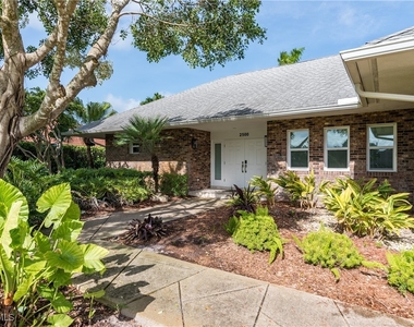 2500 Kings Lake Boulevard - Photo Thumbnail 2