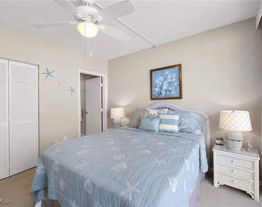 140 Seaview Court - Photo Thumbnail 10