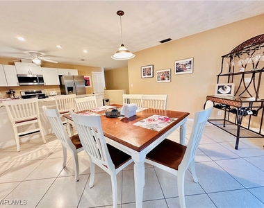 671 94th Avenue N - Photo Thumbnail 9