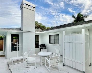 671 94th Avenue N - Photo Thumbnail 16