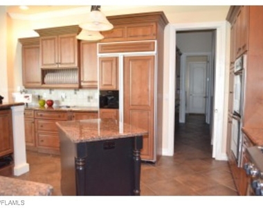 18301 Verona Lago Drive - Photo Thumbnail 7