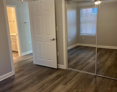 3737 Timberglen Road - Photo Thumbnail 12