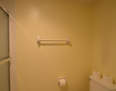 915 Sonesta Avenue Ne - Photo Thumbnail 7