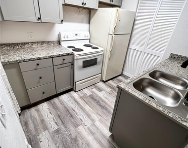 1023 S Hiawassee Road - Photo Thumbnail 4
