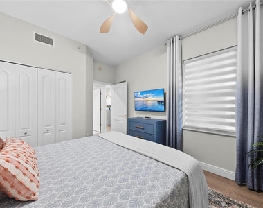 5280 Hyland Hills Avenue - Photo Thumbnail 15