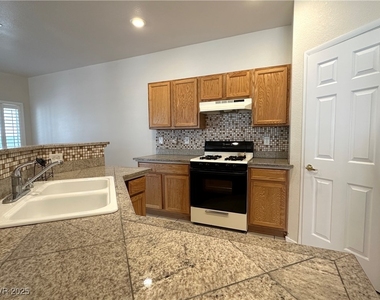 1591 Buffalo Brubaker Lane - Photo Thumbnail 11