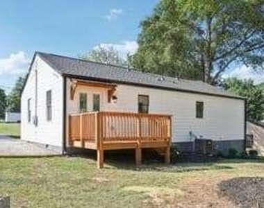 1560 Sams Street Se - Photo Thumbnail 7