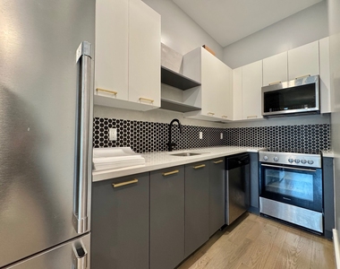 75 Wilson Avenue - Photo Thumbnail 3