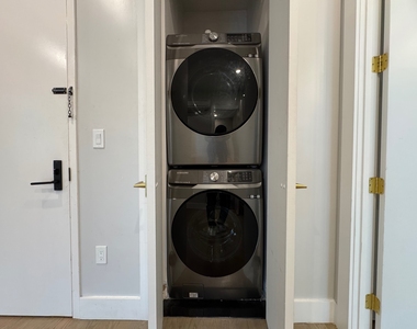 75 Wilson Avenue - Photo Thumbnail 5