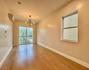 75 Wilson Avenue - Photo Thumbnail 6