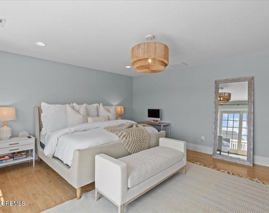 1730 Rue Mirador - Photo Thumbnail 41