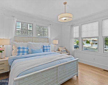 1730 Rue Mirador - Photo Thumbnail 48