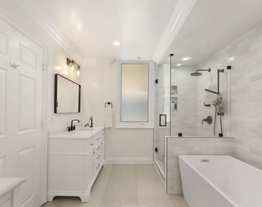 11952 Montana Avenue - Photo Thumbnail 21