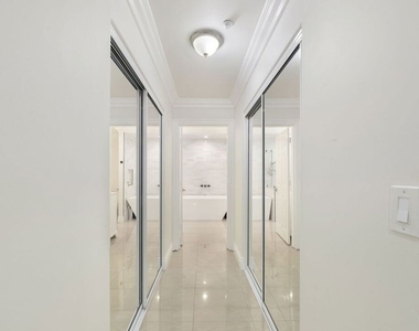 11952 Montana Avenue - Photo Thumbnail 20