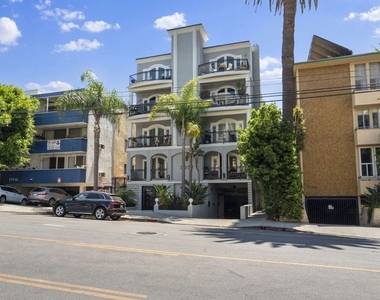 11952 Montana Avenue - Photo Thumbnail 27
