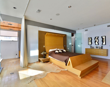 24826 Malibu Road - Photo Thumbnail 15