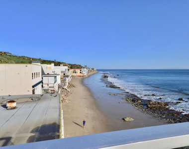 24826 Malibu Road - Photo Thumbnail 28