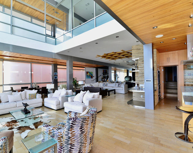 24826 Malibu Road - Photo Thumbnail 8