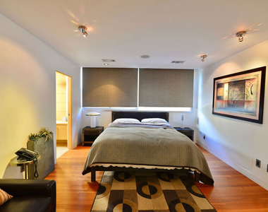 24826 Malibu Road - Photo Thumbnail 24