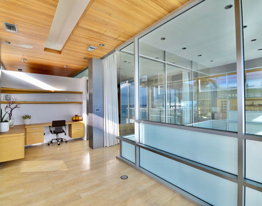 24826 Malibu Road - Photo Thumbnail 18
