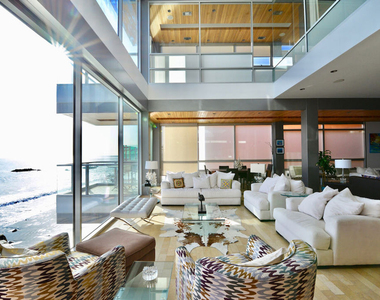 24826 Malibu Road - Photo Thumbnail 9