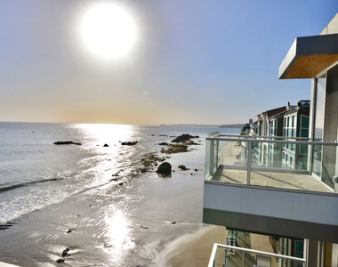 24826 Malibu Road - Photo Thumbnail 3