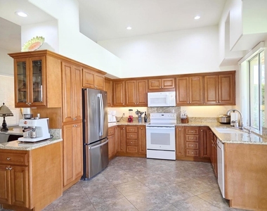 29899 E Trancas Drive - Photo Thumbnail 8