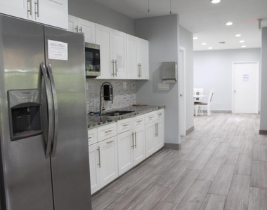 3507 Oaks Way - Photo Thumbnail 27