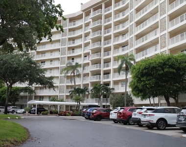 3507 Oaks Way - Photo Thumbnail 1