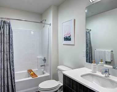 10720 5th Ave Ne - Photo Thumbnail 21