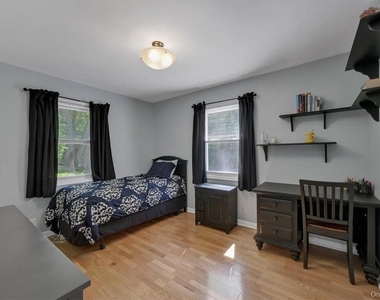 13 Split Rock Road - Photo Thumbnail 9