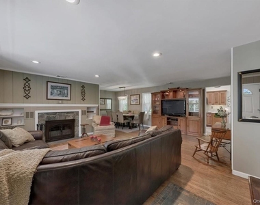 13 Split Rock Road - Photo Thumbnail 4