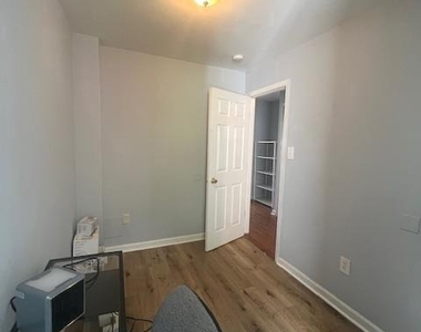 2546 N 7th Street - Photo Thumbnail 6