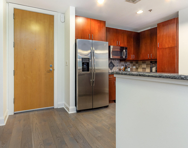 616 N Boylan Avenue - Photo Thumbnail 2