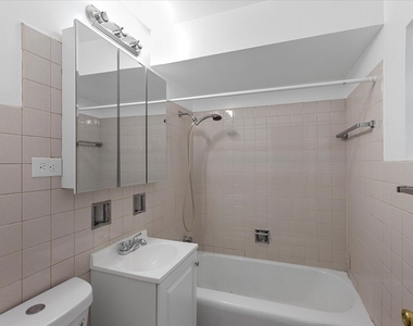 6256 W 64th Place - Photo Thumbnail 5