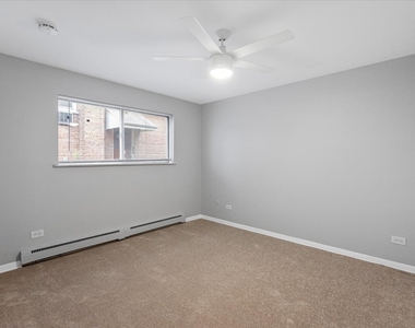 6256 W 64th Place - Photo Thumbnail 4